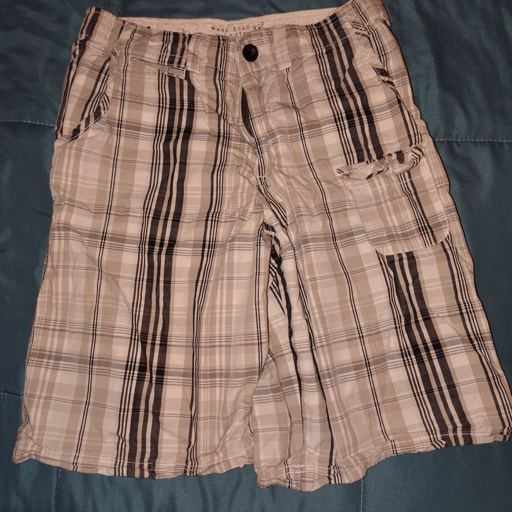 Marc Ecko Men's Plaid Cargo Shorts - Tan and Black